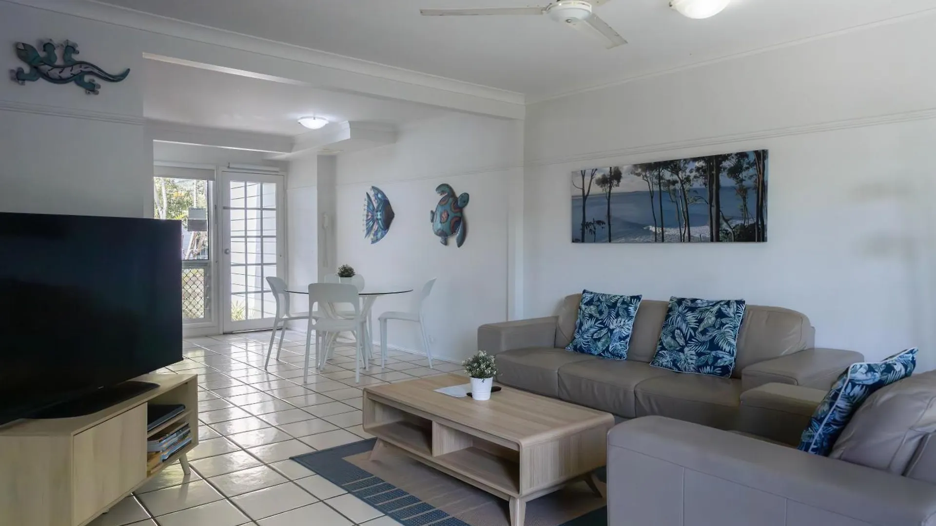 ***  Coral Beach Noosa Resort Noosaville Australia