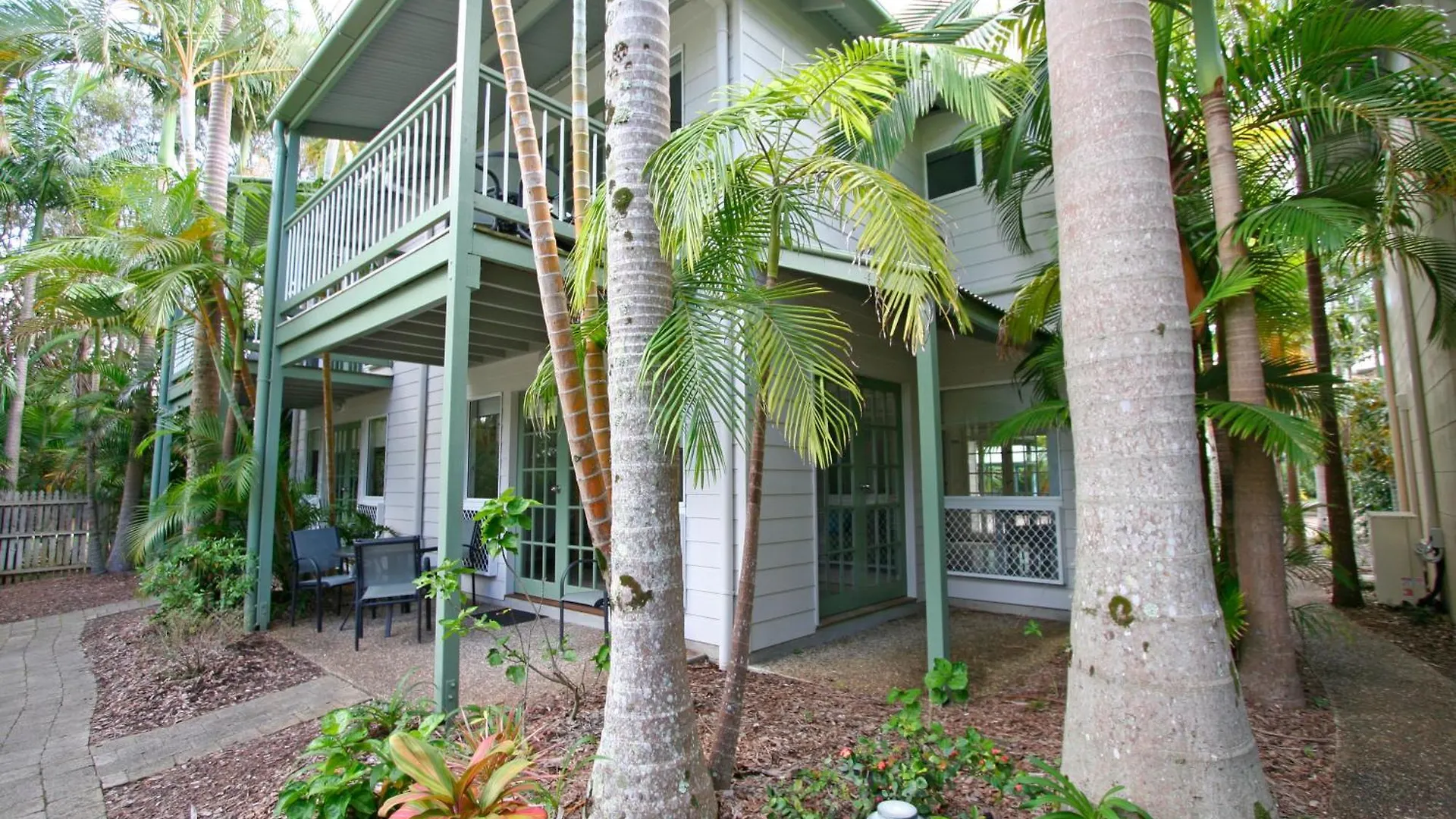 Coral Beach Noosa Resort Noosaville 3*,