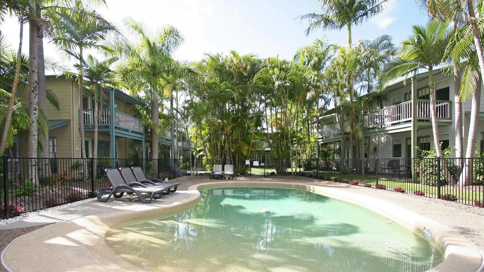 Coral Beach Noosa Resort Noosaville